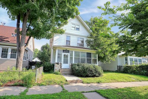 877 Charles Ave, Saint Paul, MN, 55104-2666 | Card Image