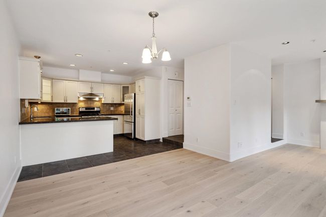 3311 W 2 Nd Avenue, Home with 3 bedrooms, 2 bathrooms and 1 parking in Vancouver BC | Image 19