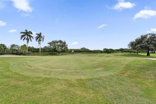 205-1502 Whitehall Dr, Davie, FL, 33324 | Card Image