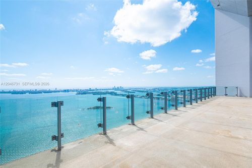 ph-02-700 Ne 26th Ter, Miami, FL, 33137-5575 | Card Image