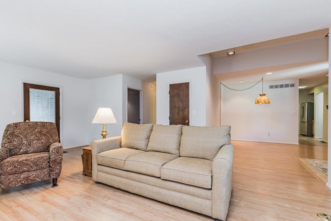 UNIT-10 - 3400 W Riggin Rd, Condo with 2 bedrooms, 2 bathrooms and null parking in Muncie IN | Image 7