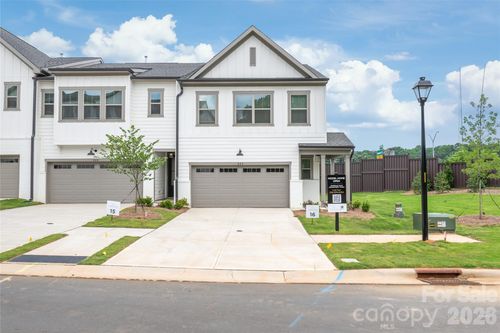 15-808 Garringer Pl, Charlotte, NC, 28208-0400 | Card Image