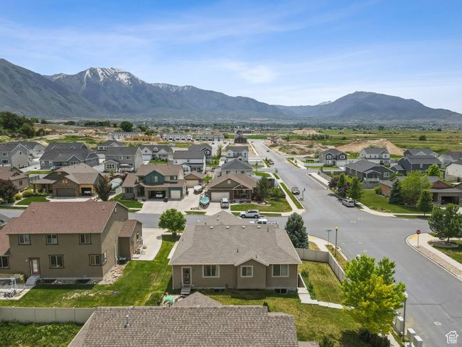 Aerial perspective of suburban area with mountains | Image 21