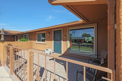 GATED COURTYARD ENTRY | Image 2