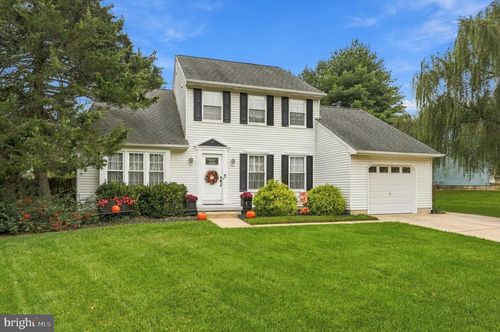 18 Oxford Drive, Sewell, NJ, 08080 | Card Image