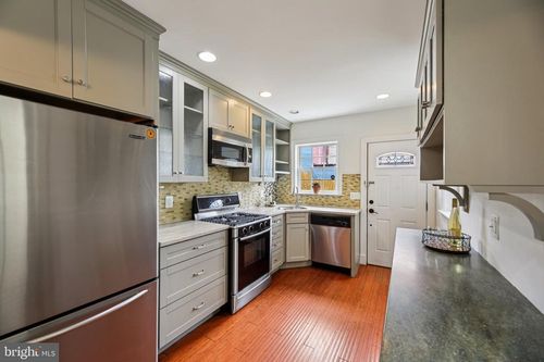2341 Eastern Ave, BALTIMORE, MD, 21224-3612 | Card Image