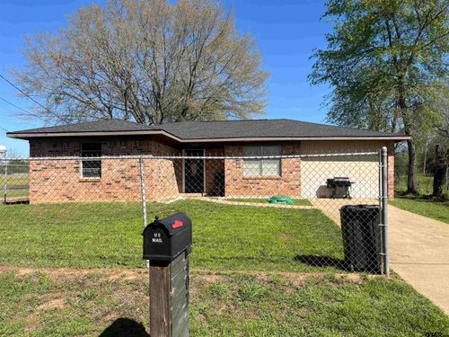 407 Fulton, Pittsburg, TX, 75686 | Card Image