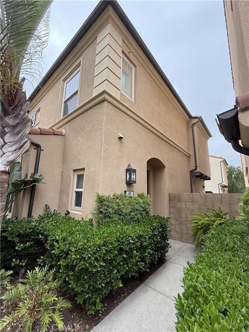 62 Strawberry Grv, Irvine, CA, 92620-2305 | Card Image