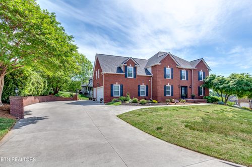 3310 Whispering Oaks Dr, Knoxville, TN, 37938-4060 | Card Image