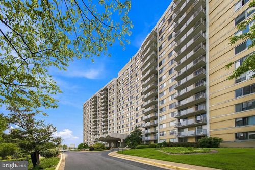 1017-301 N Beauregard St, ALEXANDRIA, VA, 22312-2912 | Card Image
