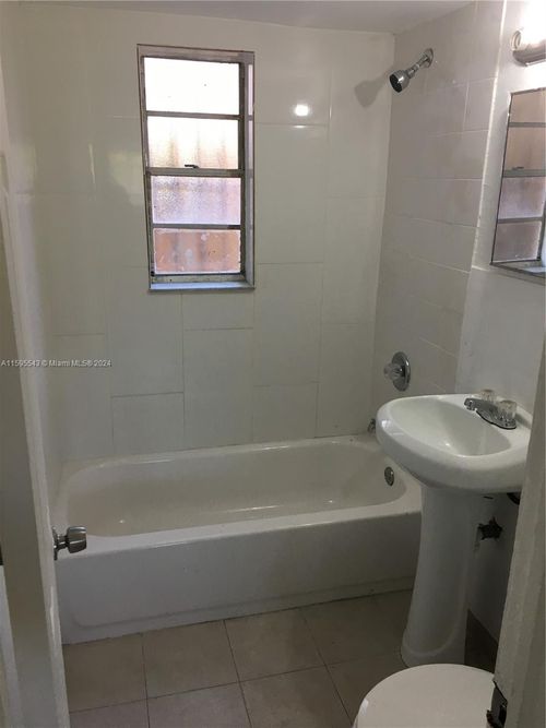 apt-11-5600 Nw 7th Ct, Miami, FL, 33127-1461 | Card Image