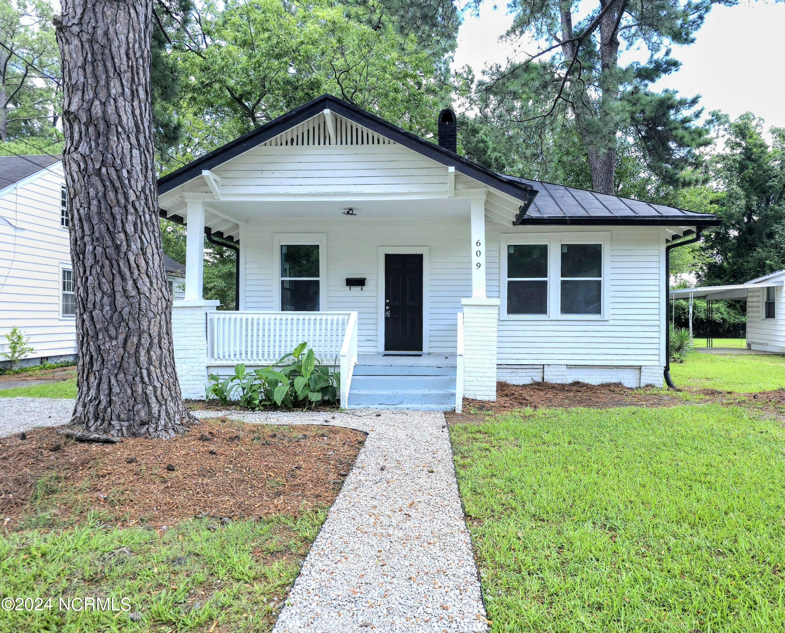 Pine St, Rocky Mount, NC 27803