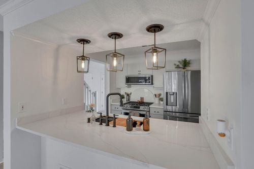 13e-5612 Valencia Park Blvd, Hilliard, OH, 43026-8782 | Card Image