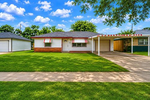 415 Gober Street, Houston, TX, 77017 | Card Image