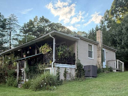 1010 Blue Jay Trl, Blue Ridge, VA, 24064 | Card Image