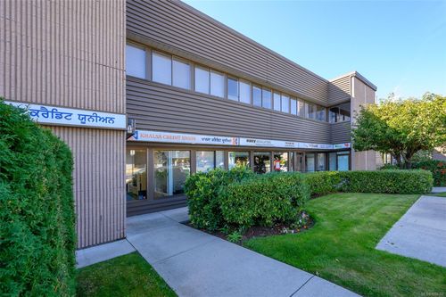 23-3318 Oak St, Saanich, BC, V8X1R1 | Card Image