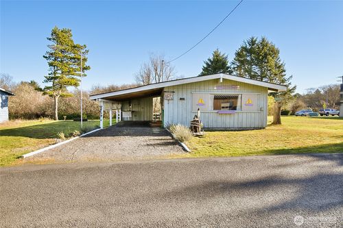 16 Oyehut Rd, Hoquiam, WA, 98550-9628 | Card Image