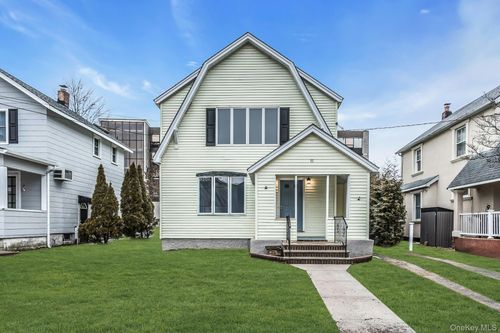 11 Morton Ave, Hempstead, NY, 11550-1629 | Card Image