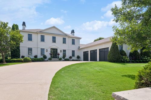 8585 Kelzer Pond Dr, Victoria, MN, 55386-4507 | Card Image