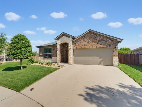 4836 Bronzeleaf Ln, Fort Worth, TX, 76179-5226 | Card Image