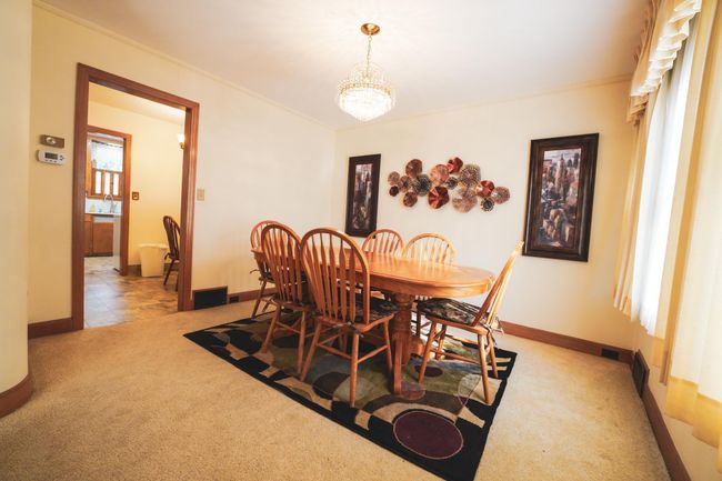 Dining Room f | Image 9