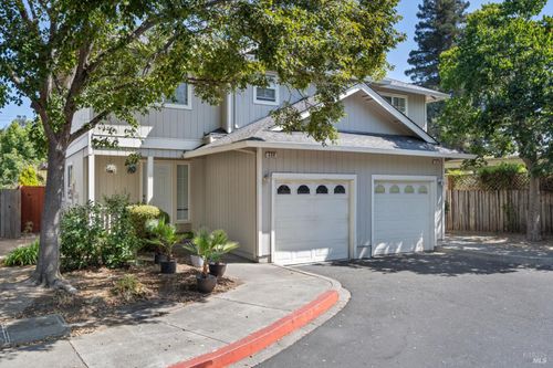 408 Flower Avenue, Santa Rosa, CA, 95404 | Card Image
