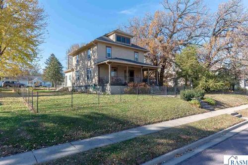 210 N Halladay St, Good Thunder, MN, 56037-4009 | Card Image