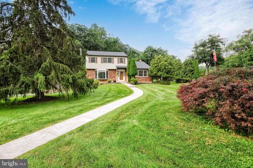 240 Biddle Dr, EXTON, PA, 19341-1707 | Card Image