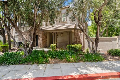 161 W Luna Loca Ln, Mountain House, CA, 95391-3019 | Card Image