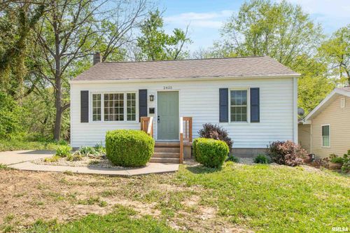 2425 Gillis St, Alton, IL, 62002-5134 | Card Image