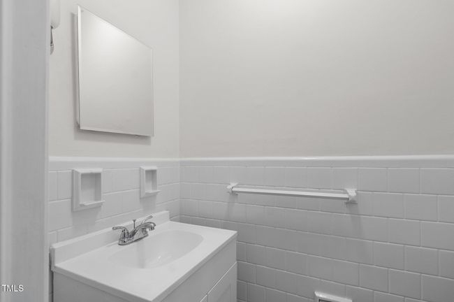pic 17b | Image 18