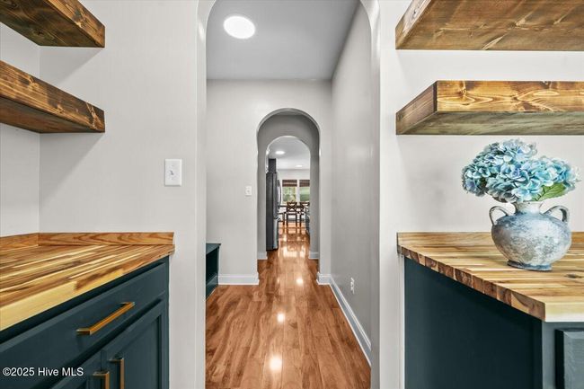 Butler Pantry | Image 7