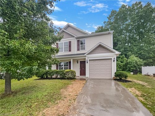 14 Grace Chapel Ct, Greensboro, NC, 27405-2896 | Card Image