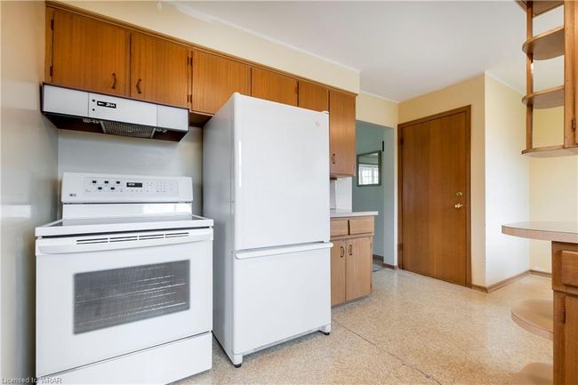 383 Forest Hill Dr, House other with 3 bedrooms, 2 bathrooms and 3 parking in Kitchener ON | Image 12