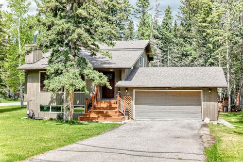 2 Wolf Close, Redwood Meadows, AB, T3Z1A3 | Card Image