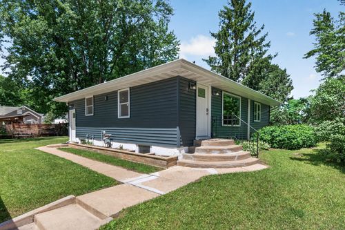 223 Grove Rd, East Bethel, MN, 55092-9718 | Card Image