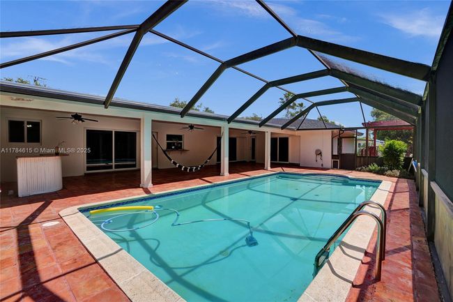 7360 Sw 120 Th St, House other with 4 bedrooms, 2 bathrooms and null parking in Pinecrest FL | Image 45