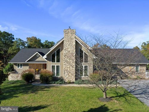 150 Depot Mills Dr, Gerrardstown, WV, 25420-4490 | Card Image