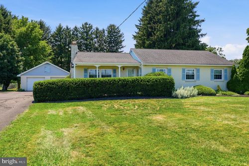 830 Almshouse Rd, WARMINSTER, PA, 18974-1307 | Card Image