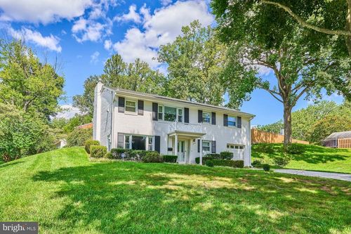 7606 Long Pine Dr, SPRINGFIELD, VA, 22151-2820 | Card Image