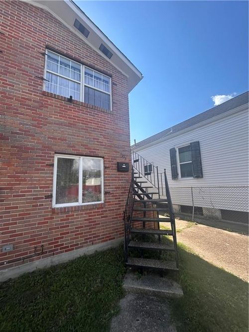 1215 Alvar St, New Orleans, LA, 70117-5203 | Card Image