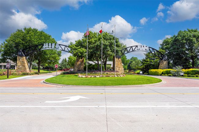 Community gated entrance | Image 35