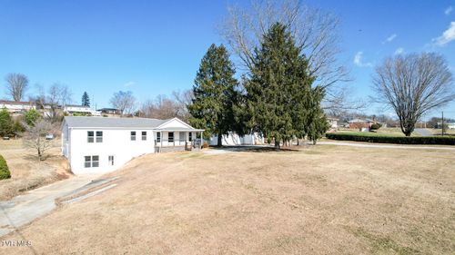 152 Hemlock St, Mount Carmel, TN, 37645-3840 | Card Image