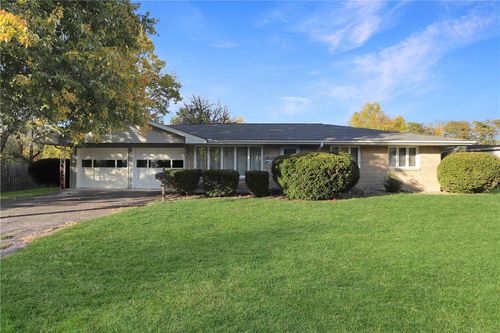 405 Cedar Dr, Charleston, IL, 61920-4067 | Card Image