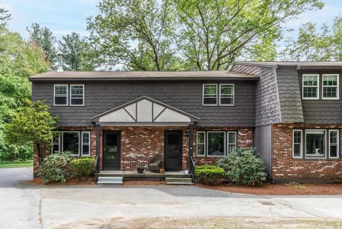 8 Midridge Cir, Londonderry, NH, 03053-3347 | Card Image