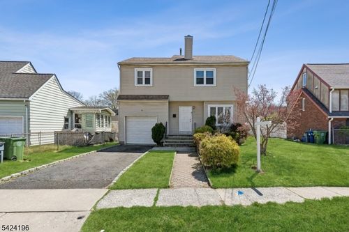 577 Berlant Ave, Roselle, NJ, 07203-2333 | Card Image