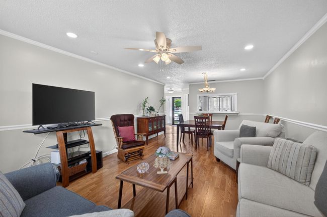 360 Quebec Ct, Condo with 3 bedrooms, 2 bathrooms and null parking in Royal Palm Beach FL | Image 27