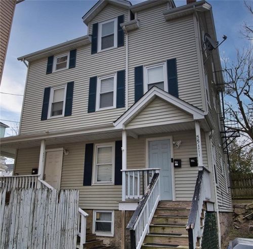 55 Tremont St, Fall River, MA, 02720-4821 | Card Image