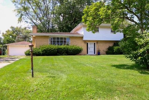 5768 Ellsworth St, Merrillville, IN, 46410-2159 | Card Image