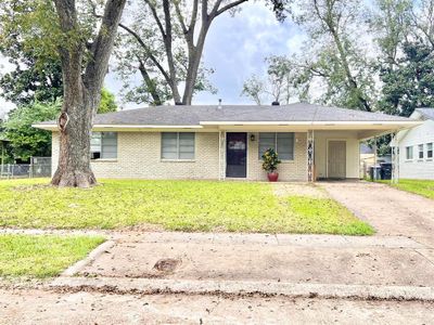 1717 Bayou Circle, House other with 3 bedrooms, 1 bathrooms and null parking in Bossier City LA | Image 1